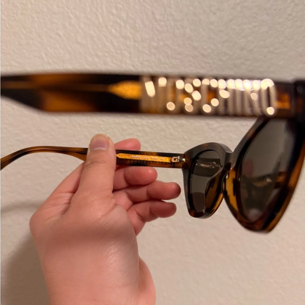 Moschino Brown Cat-Eye Sunglasses with Black Case